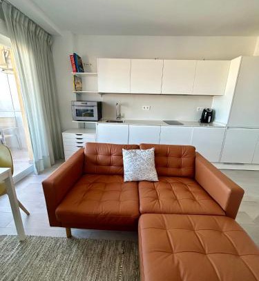 Alicante Apartment | Studio in the center, city & sea views