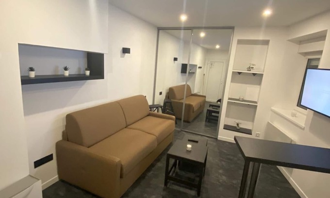 Dole Apartment | Studio in the heart of downtown Dole