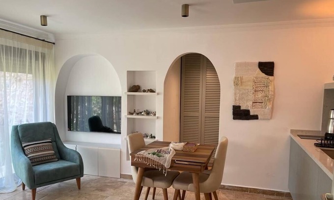 Datca City Center Apartment | Studio in the hearth of Datca with a small garden and private entrance.