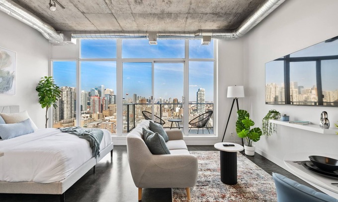 Connaught Apartment | Studio Just Steps from Stampede Park: Luxury Living