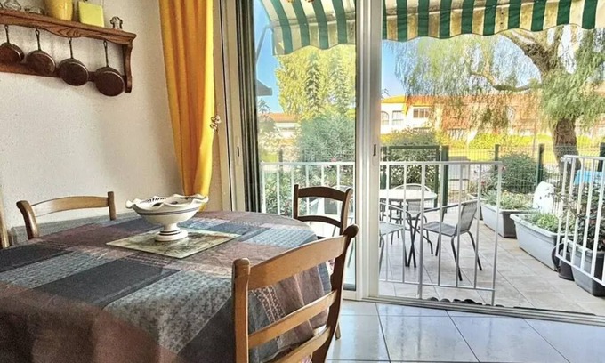 Miramar Apartment | STUDIO Kabine 2 Betten bei LONDE LES MAURES