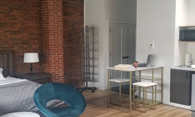 Pella Apartment | Studio Klokkenspel in Pella