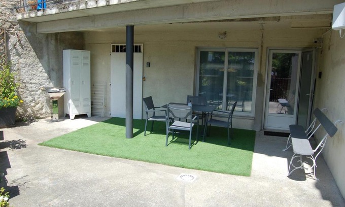 Ax-les-Thermes Apartment | Studio La LAUZE