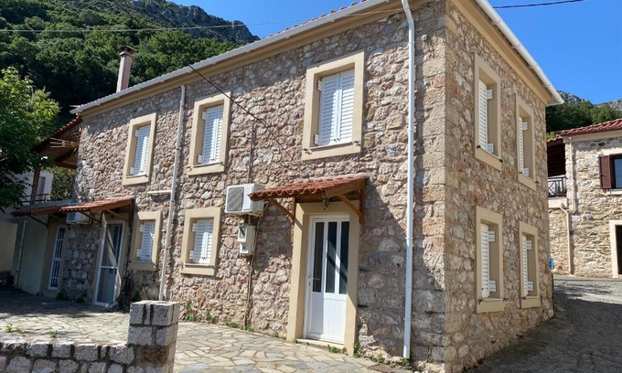 Monemvasia Apartment | Studio Lakis Barbajonn's Stone House
