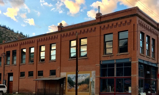 Silverton Apartment | Studio Loft in historic Silverton Building
