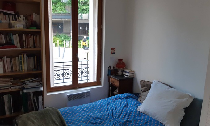 Montreuil Apartment | Studio Meublé Idéalement Situé à Montreuil, Avec Joli Jardin!
