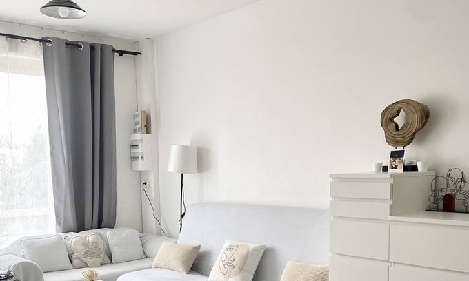 La Roche-sur-Yon Apartment | Studio Moderne Avec Grand Jardin