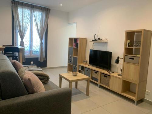 Montrouge Apartment | STUDIO MOLIERE