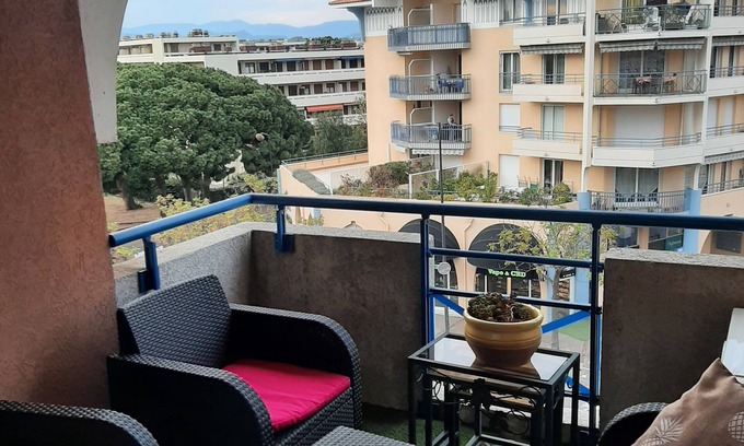 Frejus Plage Apartment | studio near the beach