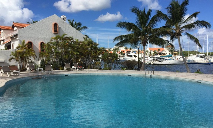 Pelican Key Apartment | Studio on the water in the Simpson Bay Yacht Club