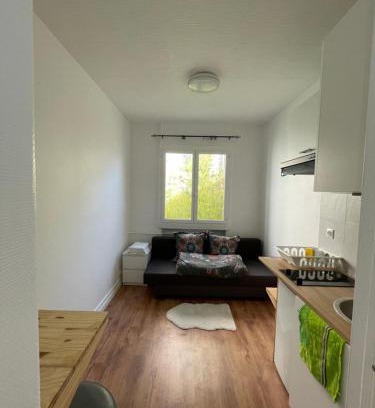 Saint-Fargeau Apartment | Studio paisible Paris 20