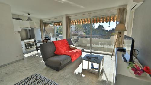 Le Cannet Apartment | Studio parking fibre piscine Clim