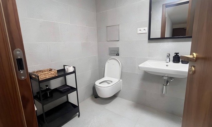 Prague 5 Apartment | Studio, Praha
