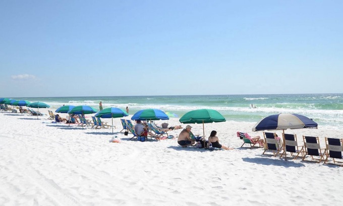 Holiday Isle Condo | Studio ~ Private Beach ~ Dine Onsite