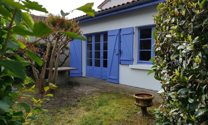 Capbreton House | Studio * quiet with garden, near downtown and beach shuttle stop
