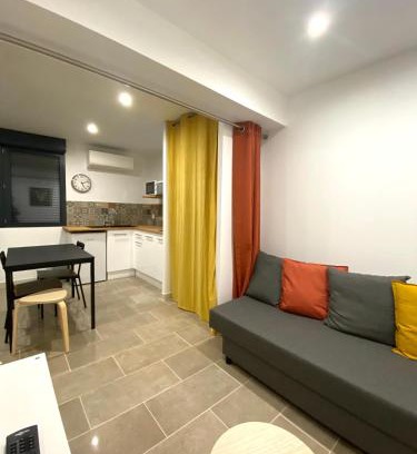 La Real Apartment | Studio République #5