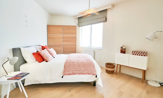 European Quarter Apartment | Studio - Real Bed/Washer/Free Parking/Luggage Room
