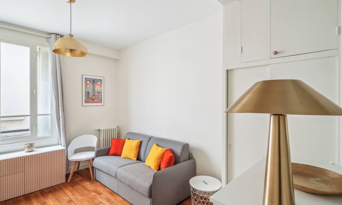 7th Arrondissement Apartment | Studio rue Monsieur - Rive Gauche by B'Your Home