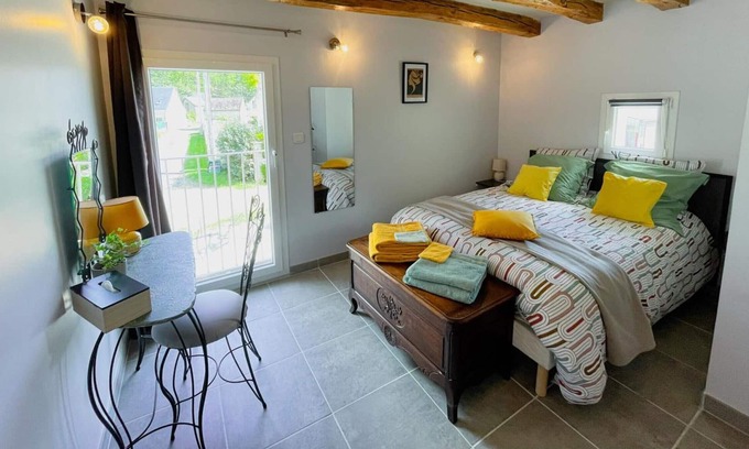 Saint-Paterne-Racan Apartment | Studio Saint-Paterne-Racan, studio flat, 2 persons
