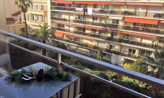 Les Baumettes Apartment | Studio Seafront Promenade des Anglais