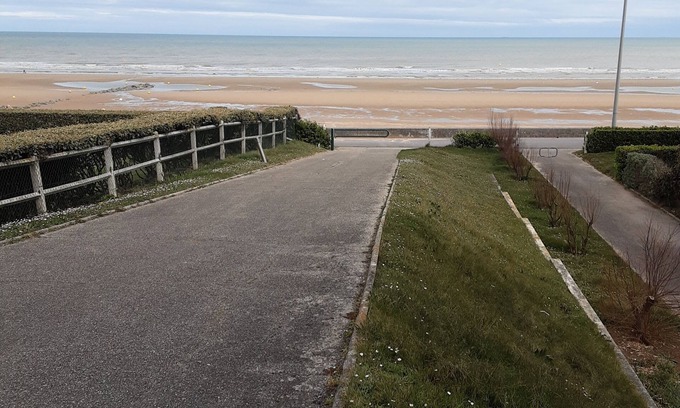 Cabourg Apartment | Studio seaside cabin