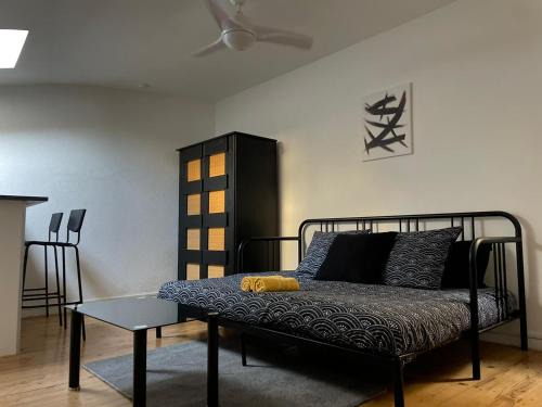 Nimes City Centre Apartment | Studio sous les toits