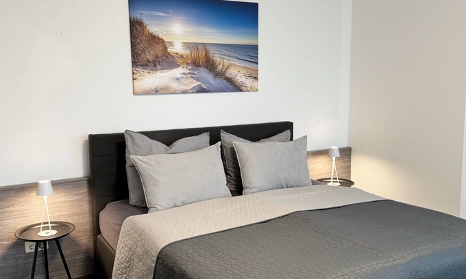 Pforzheim Apartment | Studio-Standard-Private Bathroom-City view