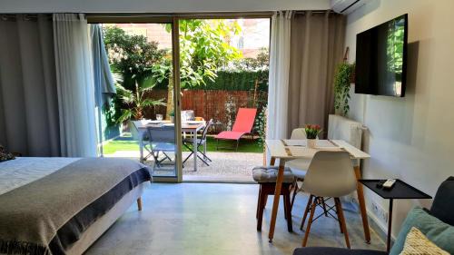 Juan-les-Pins Apartment | Studio Sun-Beach avec parking et jardin - 500m des plages de Juan Les Pins