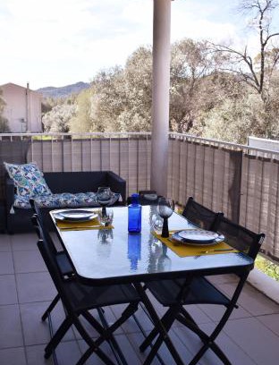 Porto-Vecchio Apartment | Studio Terrasse entre ville et port