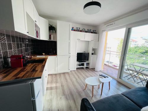 Riquier Apartment | Studio terrasse et parking privé