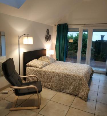 Barriere Saint Marc Apartment | Studio Terrasse - Parking gratuit