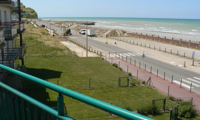 Criel-sur-Mer Apartment | STUDIO TRUE SEA VIEW