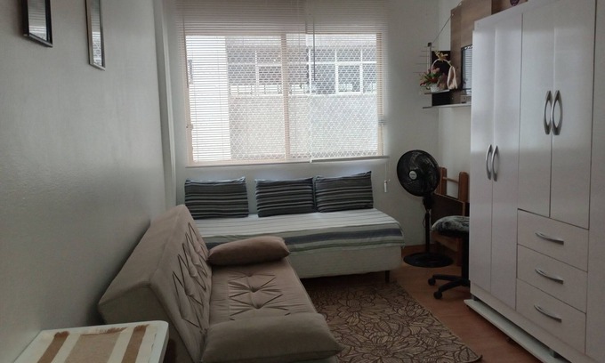Republica Apartment | Studio Vila Buarque, metro República and Sta Cecília 3 minutes away, pets accepted.