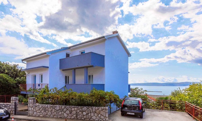 Selce Apartment | Studio with air conditioning