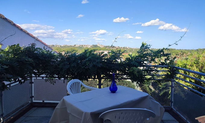 Beziers Apartment | Studio with large 9m² terrace, exceptional view, 5 min from Fonséranes locks