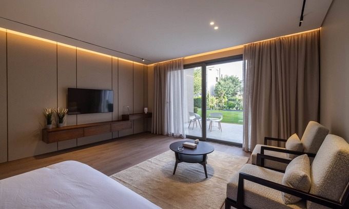 New Cairo House | Studio with Pool Access & Serene Garden View - GF