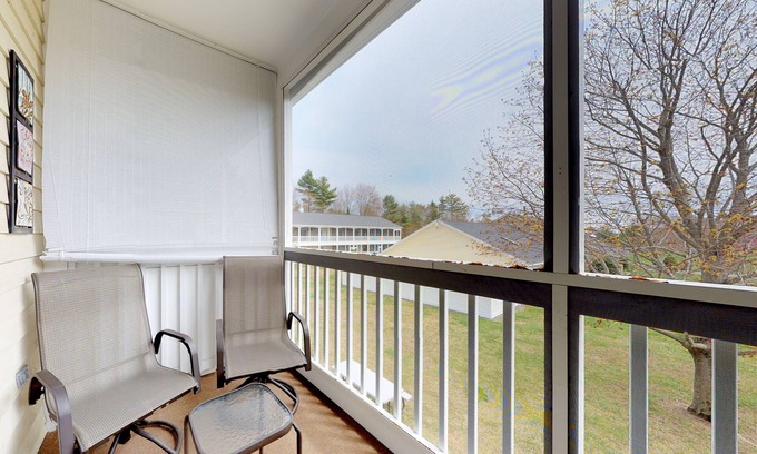 Wells Apartment | Studio with screened balcony, pool table, & seasonal pool - near beaches