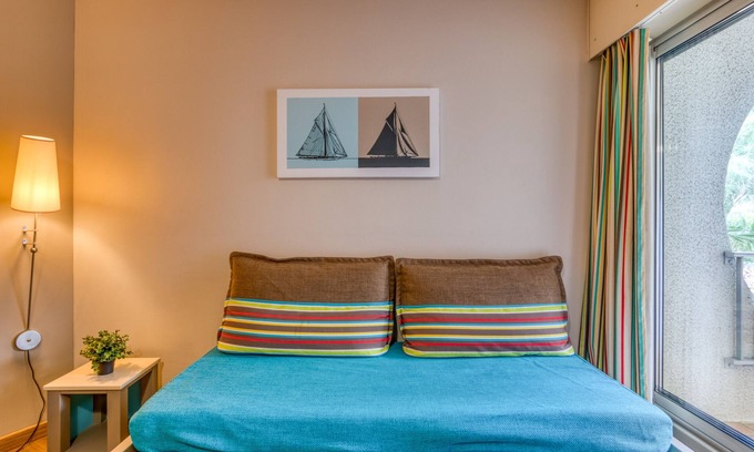 La Grande-Motte Apartment | Studio with Terrace on the Beach in La Grande Motte