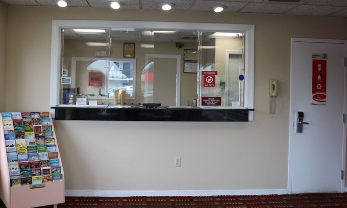 South Norfolk Hotel | STUDIOS & SUITES 4 LESS CHESAPEAKE