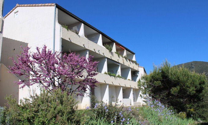 Mollans-sur-Ouveze Apartment | STUDOTEL 405 LES GENETS