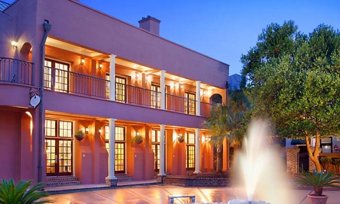 French Quarter Resort | Study at The Lodge Alley Inn