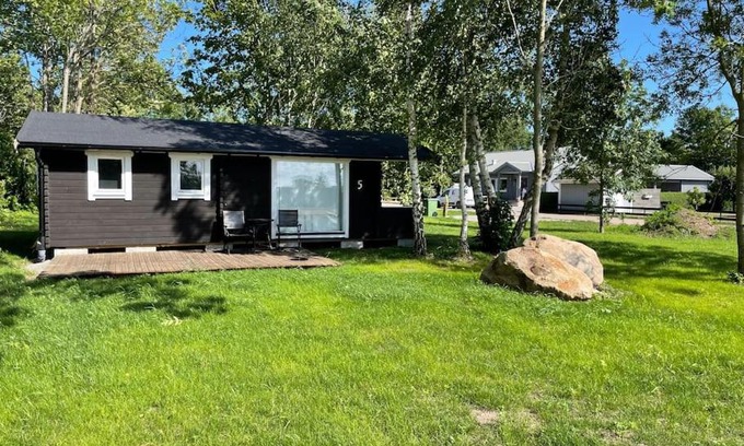 Kastlosa House | Stuga med panoramafönster över åker, paradis för fågelskådare och vandrare, självstäd efter besök