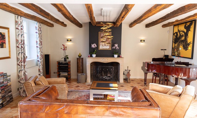 Mareil-Marly House | Stunning 17th century farm house, close to Paris and Versailles, with pool!