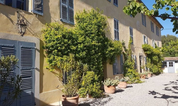 Lorgues House | Stunning 18th Century Provencal home with large mature garden and pool.