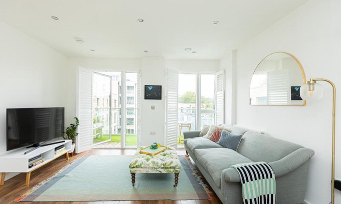 Hackney Apartment | Stunning 1BR Flat in Hackney, 2 min London Fields