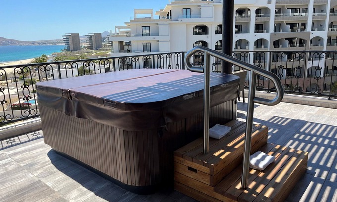El Rosarito Condo | Stunning 2 B/R ocean front condo near Cabo San Lucas