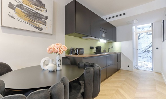 Batignolles Apartment | Stunning 2-Bedroom - Batignolles/Montmartre