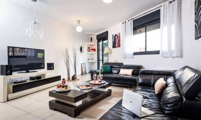 Tel Aviv City Center Apartment | Stunning 2BR Apt with Balcony by Sea N' Rent