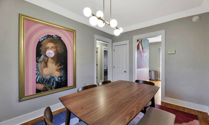 College Hill House | Stunning 3 BD/1 BATH! ~Rosé Retreat~
