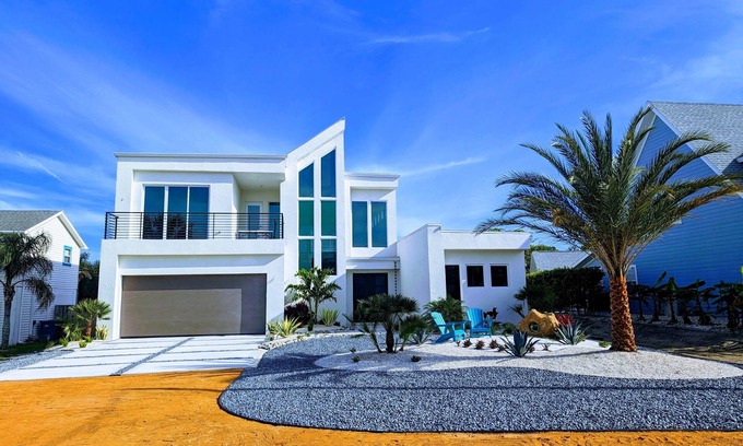 Ormond-by-the-Sea House | Stunning 3-bedroom Contemporary Catagory 5 Hurricane home in Ormond by the Sea